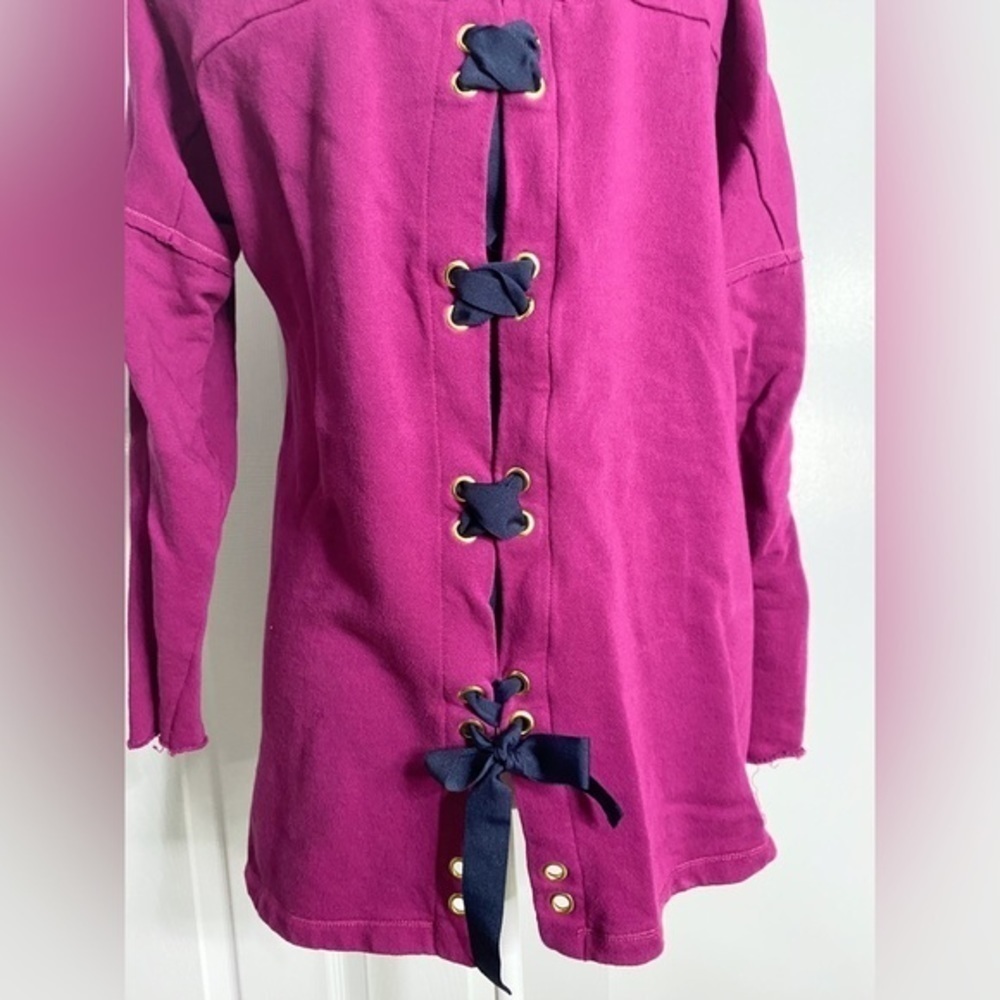 Crown & Ivy Crown purple with navy blue lace up the back 3/4 Sleeve‎ Top - Picture 8 of 11